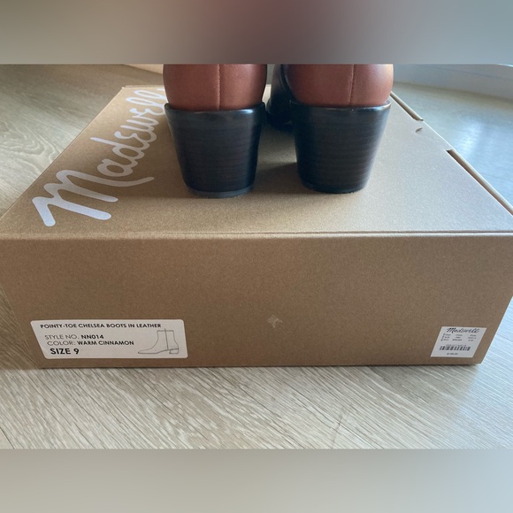 Madewell Everten Ankle Boot - Picture 13 of 16